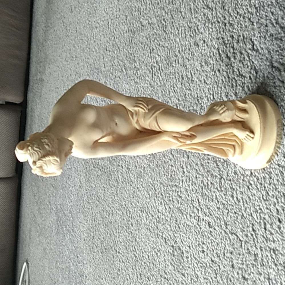 Statue of David, Venus. The Lovers